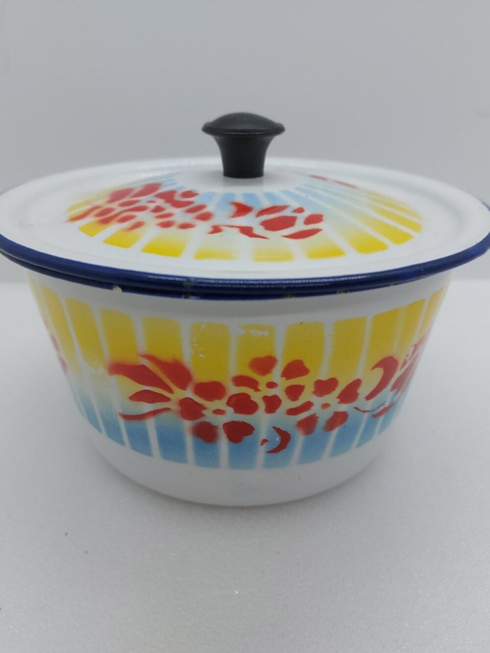 Vintage Small Enamel Bowl With Lid Bumper Harvest